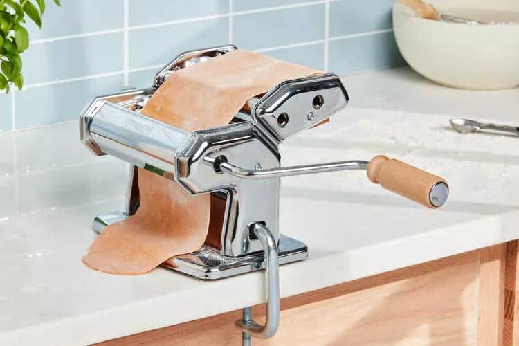 sea-product-imperia-pasta-maker.jpg